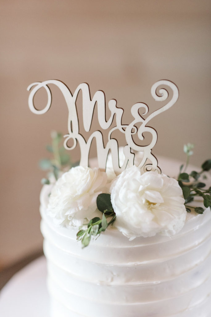 wedding cake cursive mr and mrs cake topper