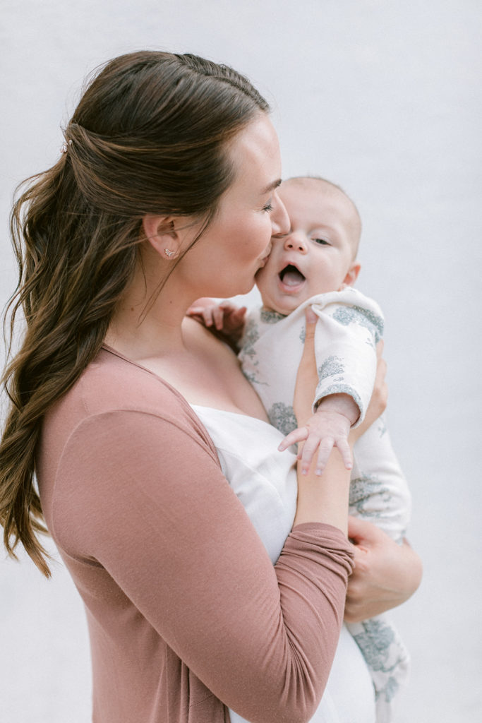 Kirsten Bullard Photography Motherhood session by Amber Lynn Photography