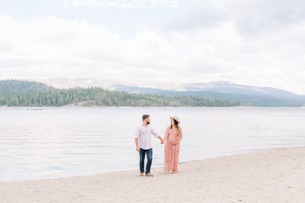 Shaver Lake Maternity Session by Kirsten Bullard PhotographyShaver Lake Maternity Session by Kirsten Bullard Photography